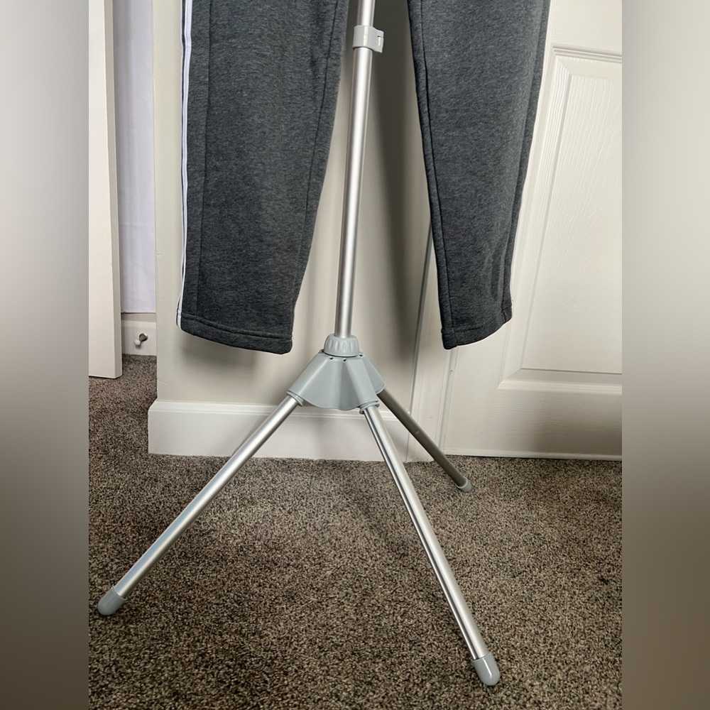 Adidas Gray & White 3-Stripe Fleece Joggers Size Small NWT - Picture 7 of 11